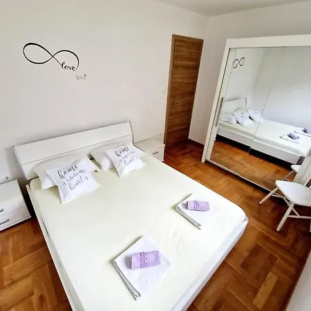 Апартаменты Nada Сплит